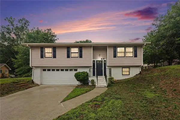 2120 Sandgate Circle, Atlanta, GA 30349
