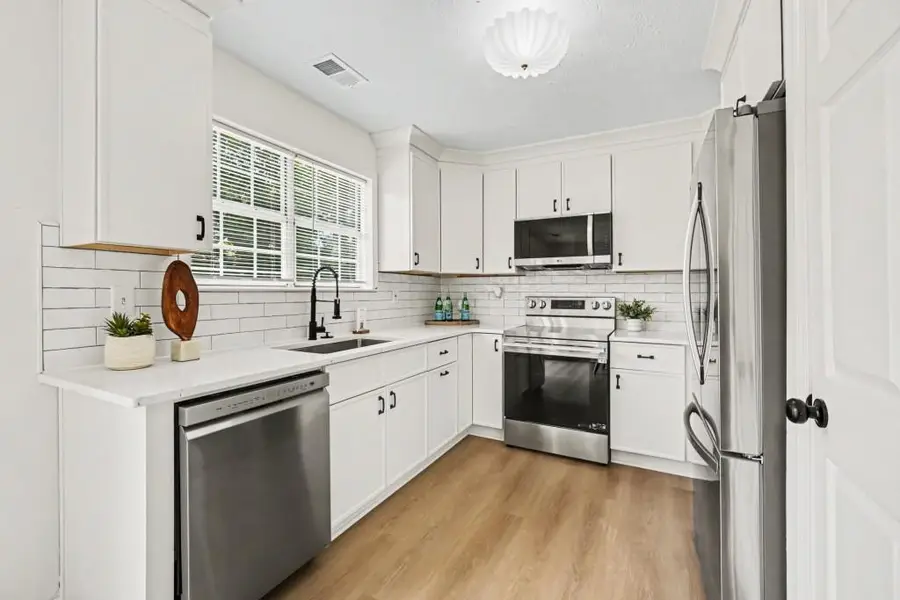 120 Ashton Court, Roswell, GA 30076 - #3