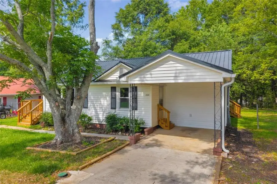 266 Randall Street, Lavonia, GA 30553 - #2