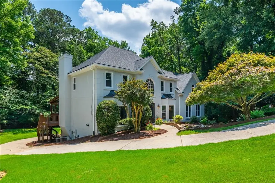 2865 Stoneglen Close, Roswell, GA 30076 - #2