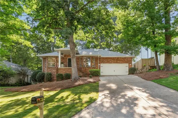 365 E Willow Run, Johns Creek, GA 30022