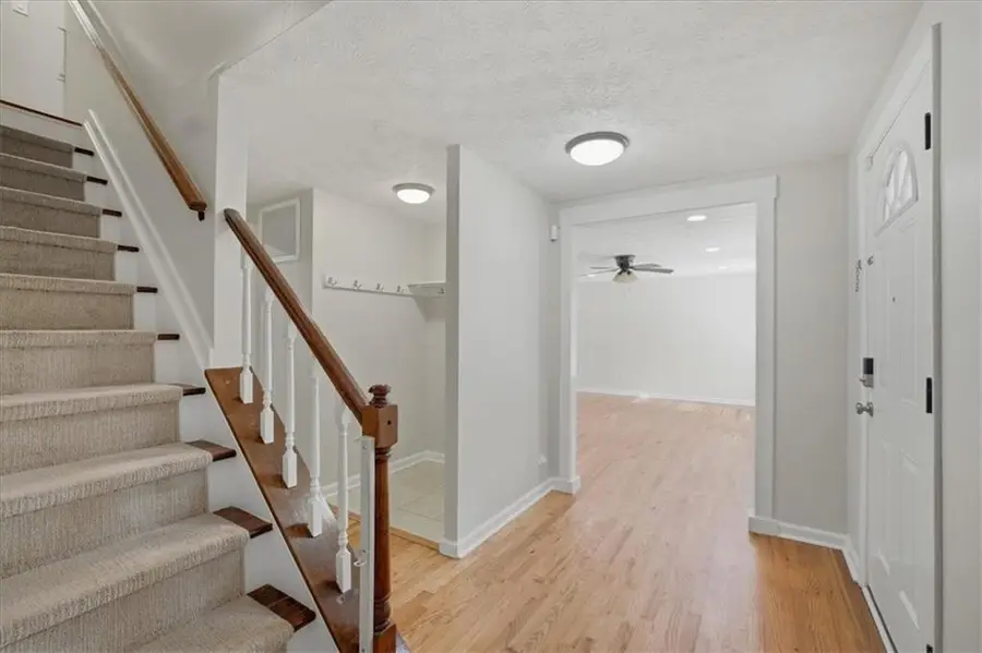 9470 Hillside Drive, Roswell, GA 30076 - #3