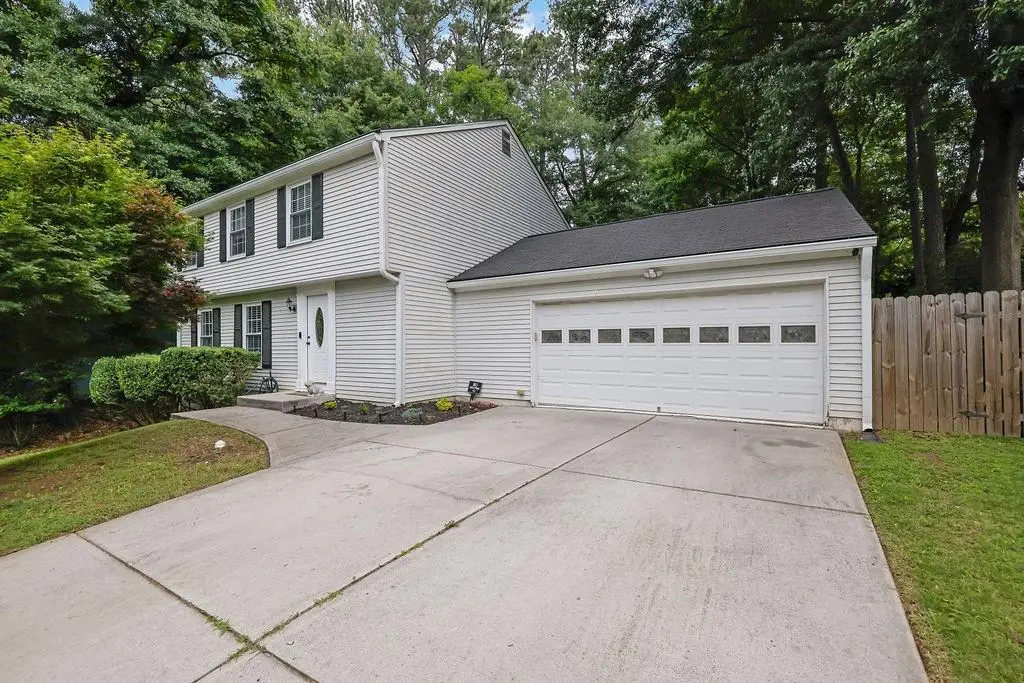 9665 N Pond Circle, Roswell, GA 30076 - #1