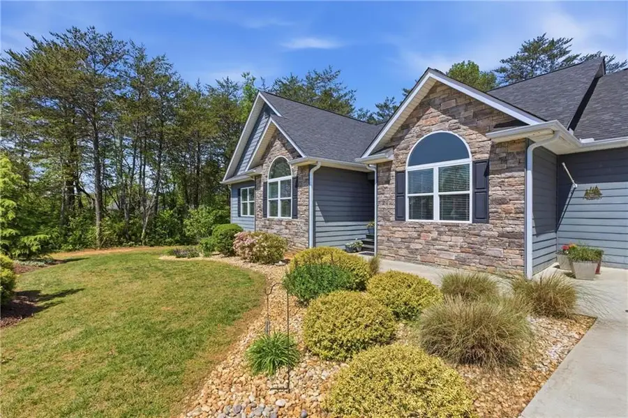 393 Linwood Drive, Demorest, GA 30535 - #2