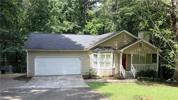 1535 Oakhill Drive, Auburn, GA 30011