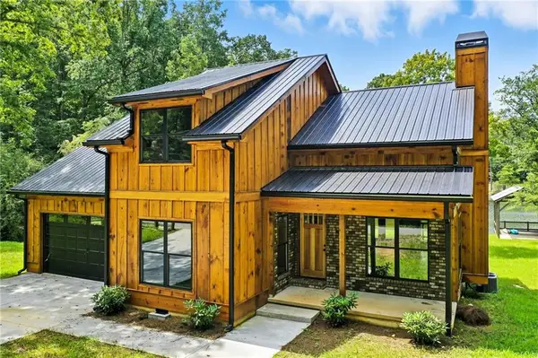 579 Twin Mountain Lake Circle, Talking Rock, GA 30175