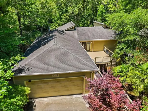 3985 Loch Highland Pass Ne, Roswell, GA 30075