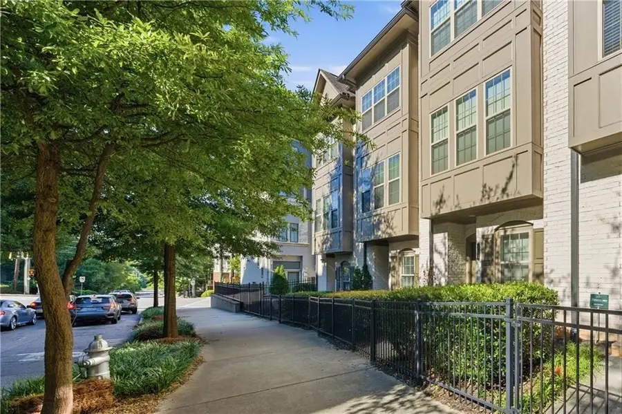 633 Broadview Place, Atlanta, GA 30324 - #2