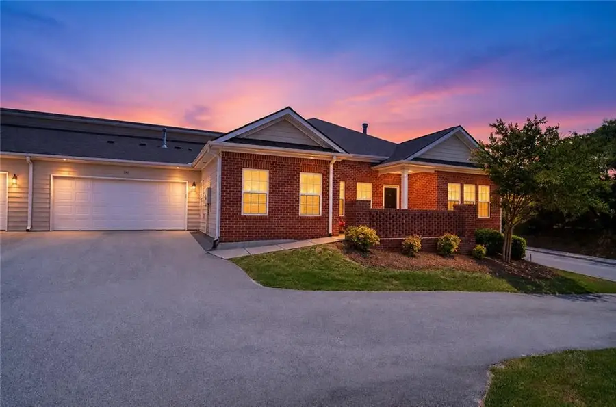 341 Villa Park Circle, Stone Mountain, GA 30087 - #2