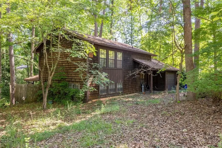 4252 Nelby Drive, Stone Mountain, GA 30083 - #3