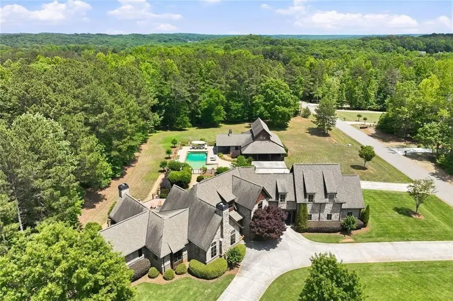 605 Carriage Avenue, Jefferson, GA 30549 - #2