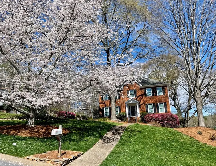 5240 Shasta Way, Marietta, GA 30062 - #2