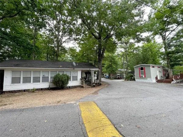 841 Mountain Shadows Drive, Cleveland, GA 30528