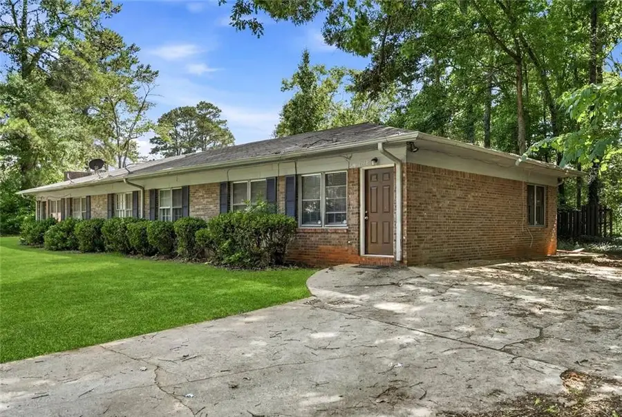 2124 Golfview Drive Se, Conyers, GA 30013 - #2