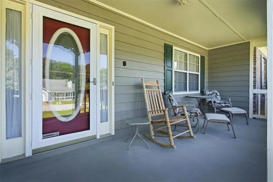 15 Ashton Court, Covington, GA 30016 - #3