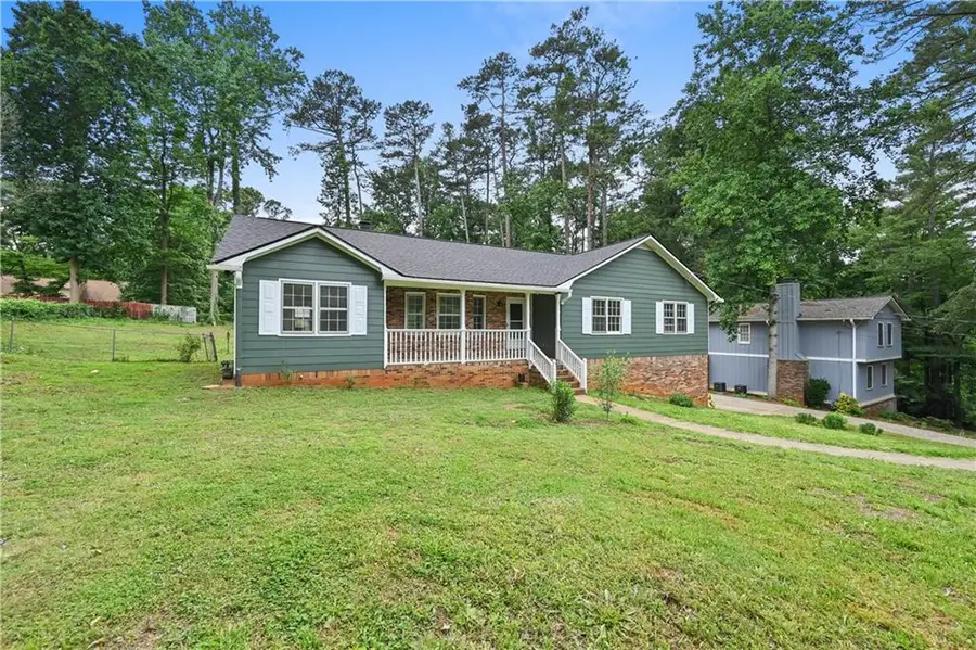 225 Hauteur Garden, Lilburn, GA 30047 - #2