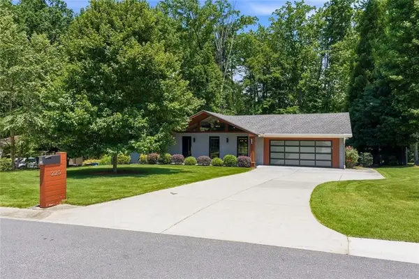 225 Jayne Ellen Way, Alpharetta, GA 30009