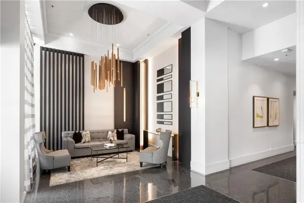 2660 Peachtree Road Nw #10H, Atlanta, GA 30305