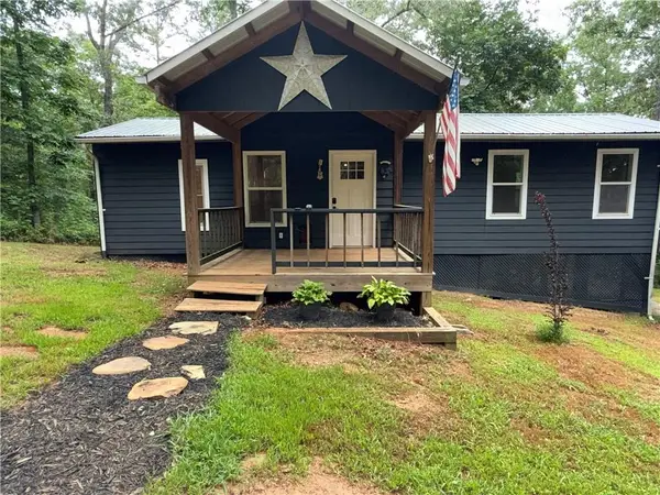 150 Creek Bank Drive, Talking Rock, GA 30175