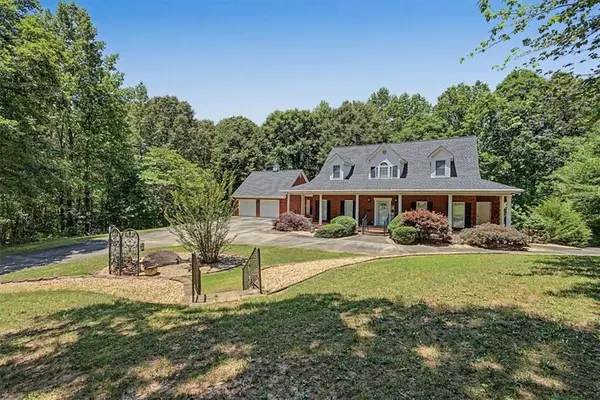 1136 Cole Lake Rd, Dallas, GA 30157