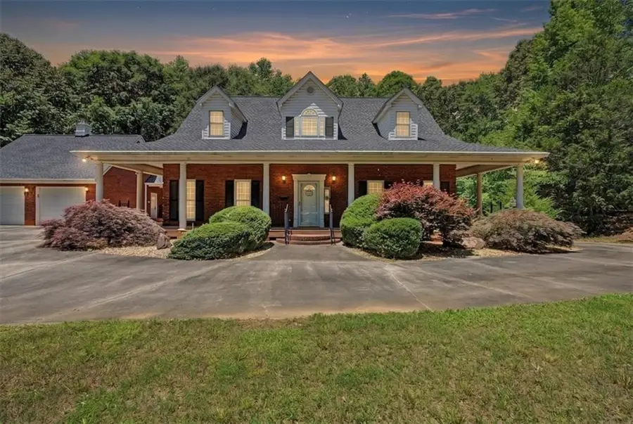 1136 Cole Lake Rd, Dallas, GA 30157 - #2