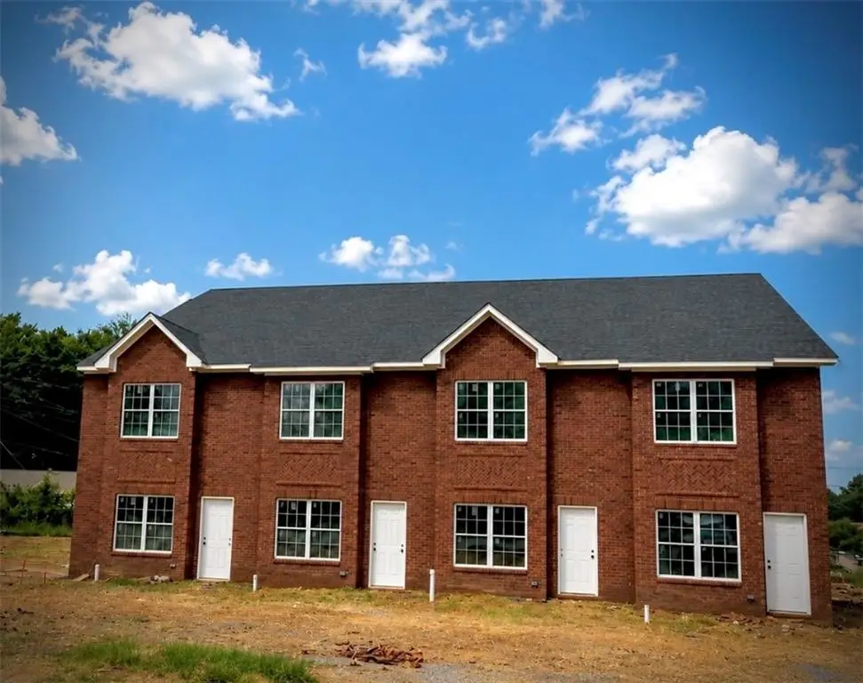 2447 Terrace View Nw, Gainesville, GA 30501 - #1