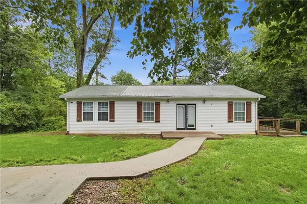 211 First Street, Woodstock, GA 30188