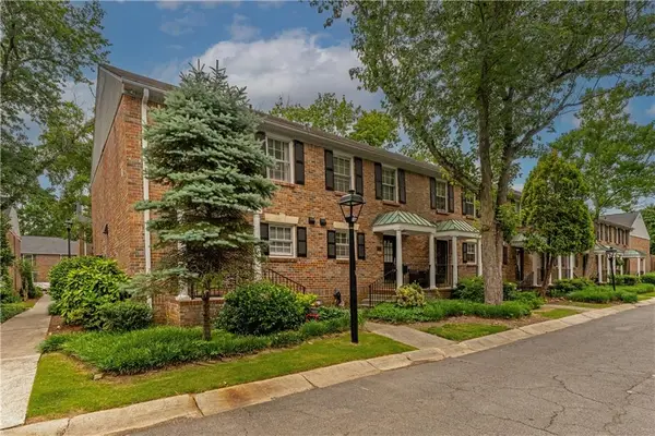 6700 Roswell Road #17A, Atlanta, GA 30328