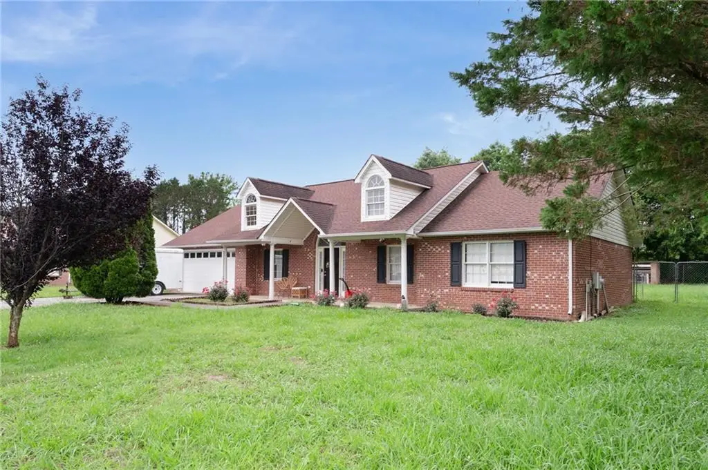 106 Magnolia Way Sw, Calhoun, GA 30701 - #1