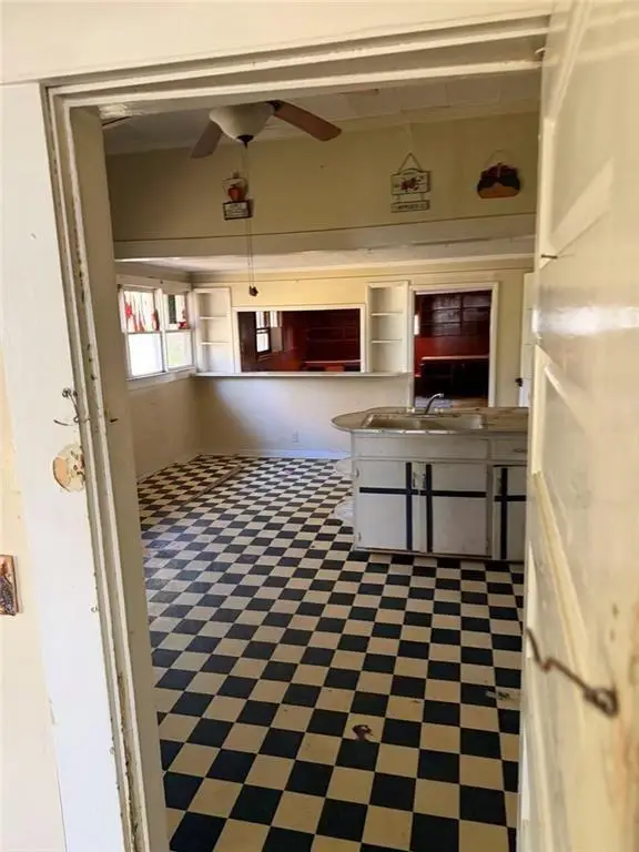 320 W Magnolia Street, Fitzgerald, GA 31750 - #1