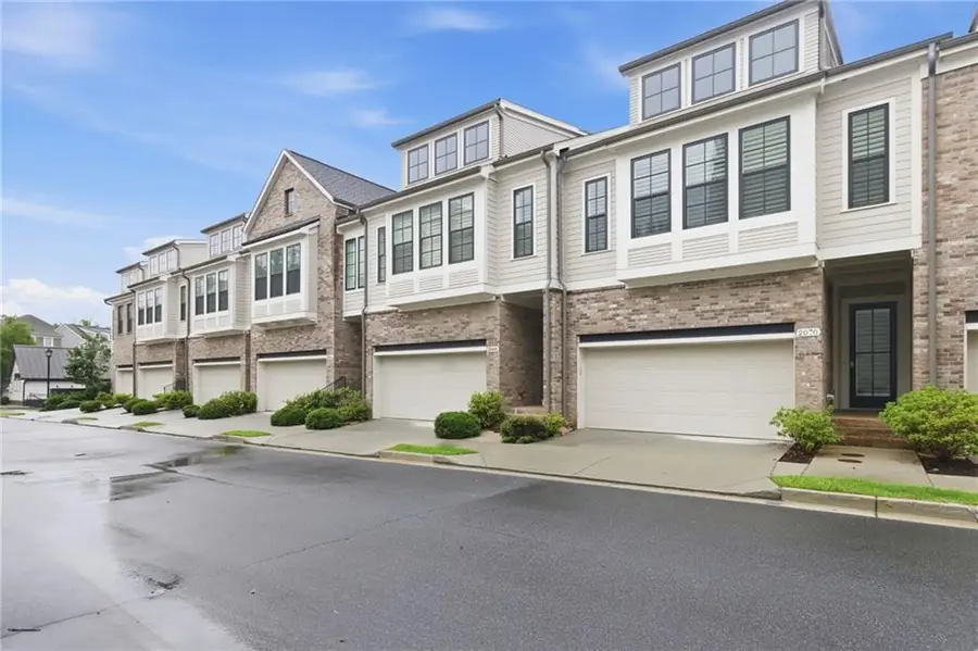 2070 Wheaton Way, Atlanta, GA 30328 - #2