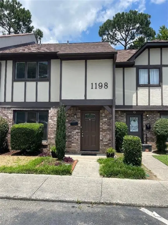 1198 Ashborough Terrace #F, Marietta, GA 30067