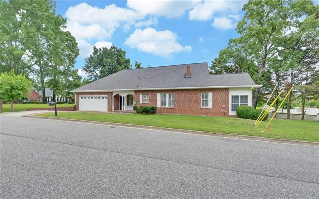 1261 Enota Avenue Ne, Gainesville, GA 30501 - #1