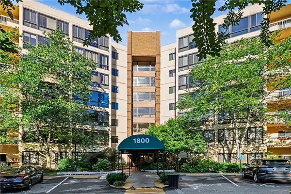 1800 Clairmont Lake #711, Decatur, GA 30033