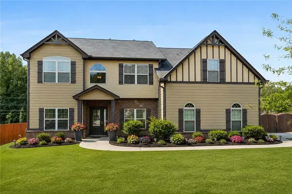 2748 Village Park Drive E, Ellenwood, GA 30294