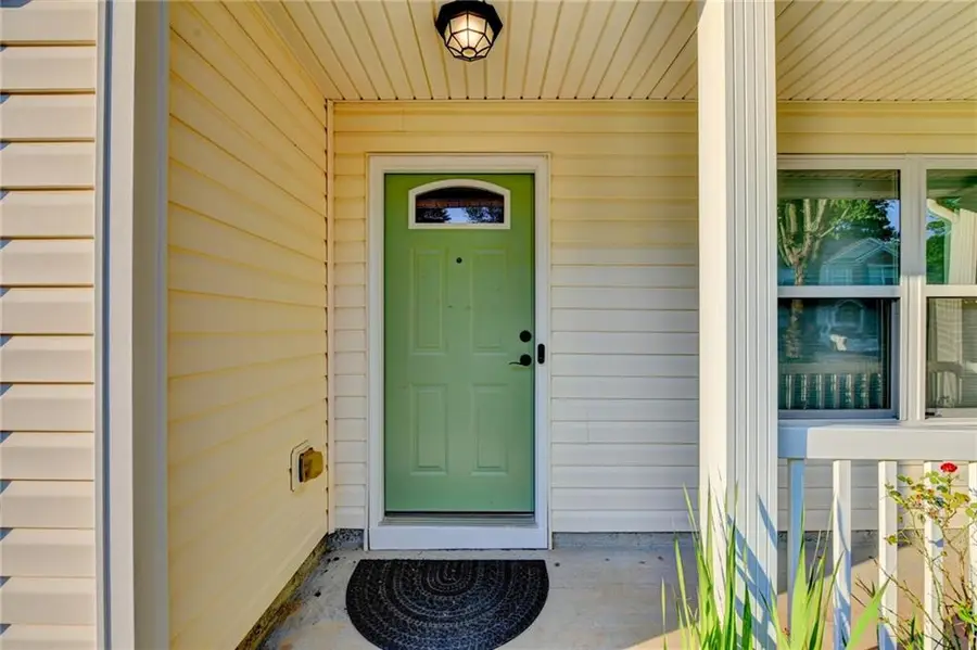 577 Ives Circle Nw, Lilburn, GA 30047 - #3