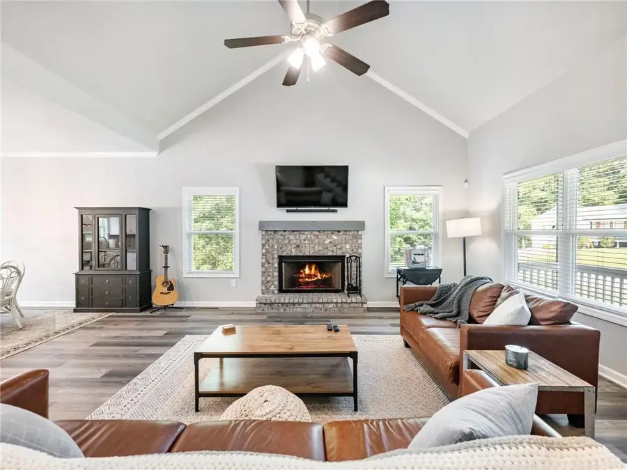 406 Sunset Drive, Statham, GA 30666 - #3