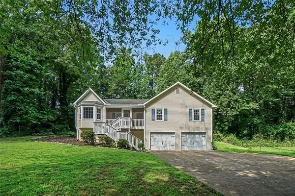 331 Creekbend Drive, Woodstock, GA 30188