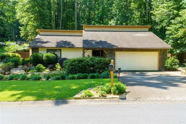 1211 Wade Green Circle Nw, Acworth, GA 30102