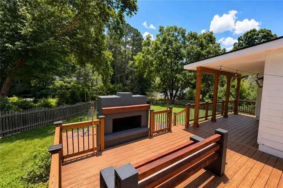9945 Lake Forest Way, Roswell, GA 30076 - #2