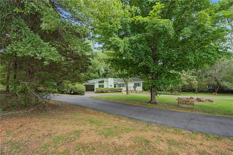 6 Virginia Circle, Cedartown, GA 30125 - #2