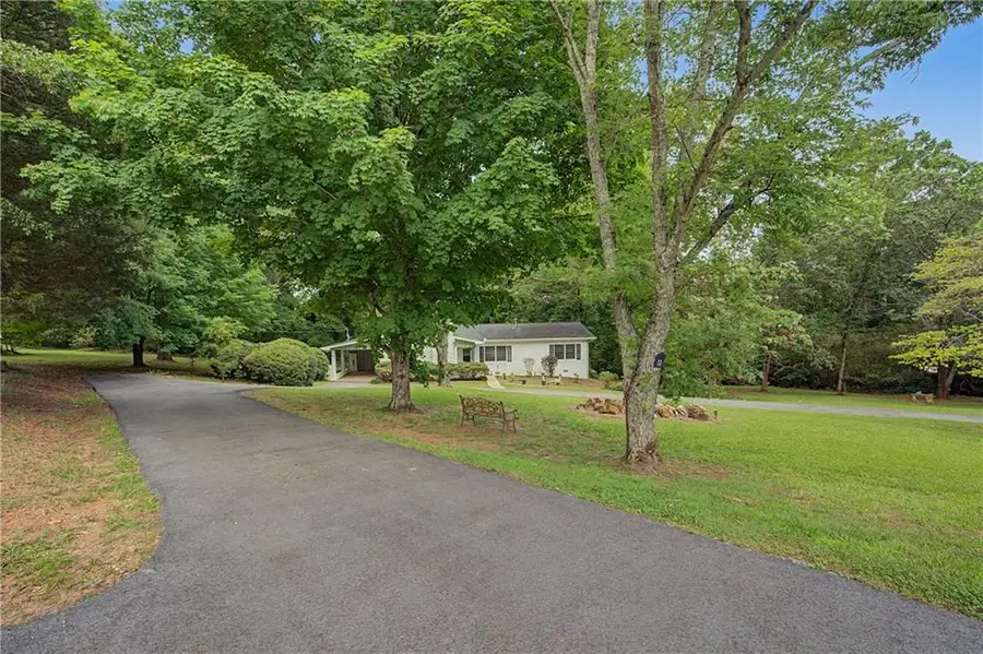 6 Virginia Circle, Cedartown, GA 30125 - #3