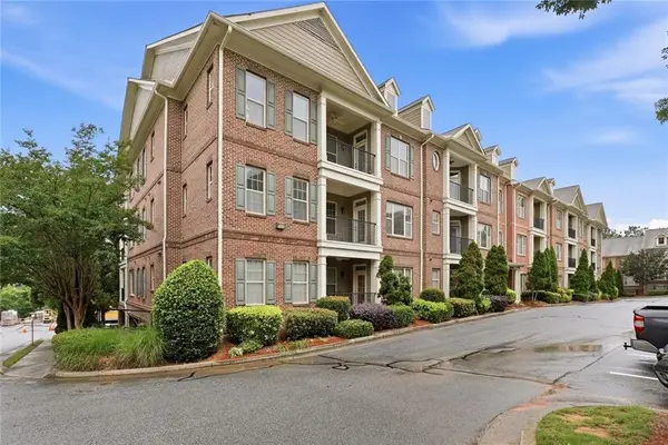 7265 Glisten Avenue #120, Atlanta, GA 30328