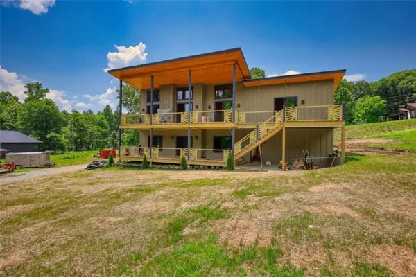485 Church St, Blue Ridge, GA 30513