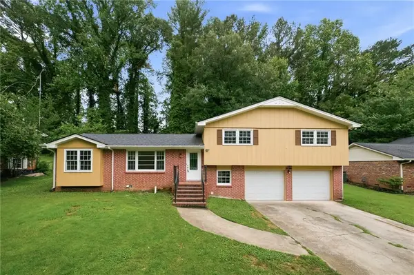 3816 Green Bay Dr, Lawrenceville, GA 30044