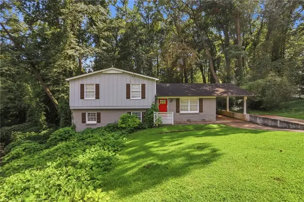 1633 Pine Glen Circle, Decatur, GA 30035