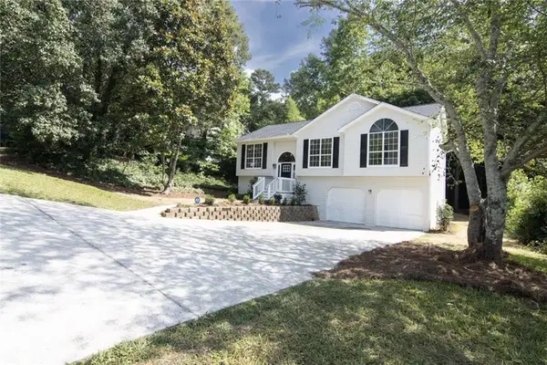 3826 Stoney Creek Drive, Flowery Branch, GA 30542