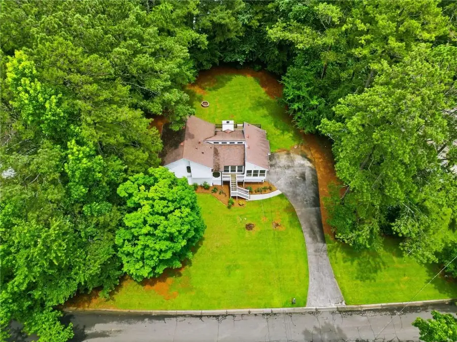585 Rivercrest Drive, Woodstock, GA 30188 - #2