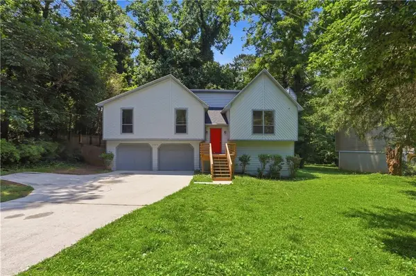 5009 N Redan Circle, Stone Mountain, GA 30088