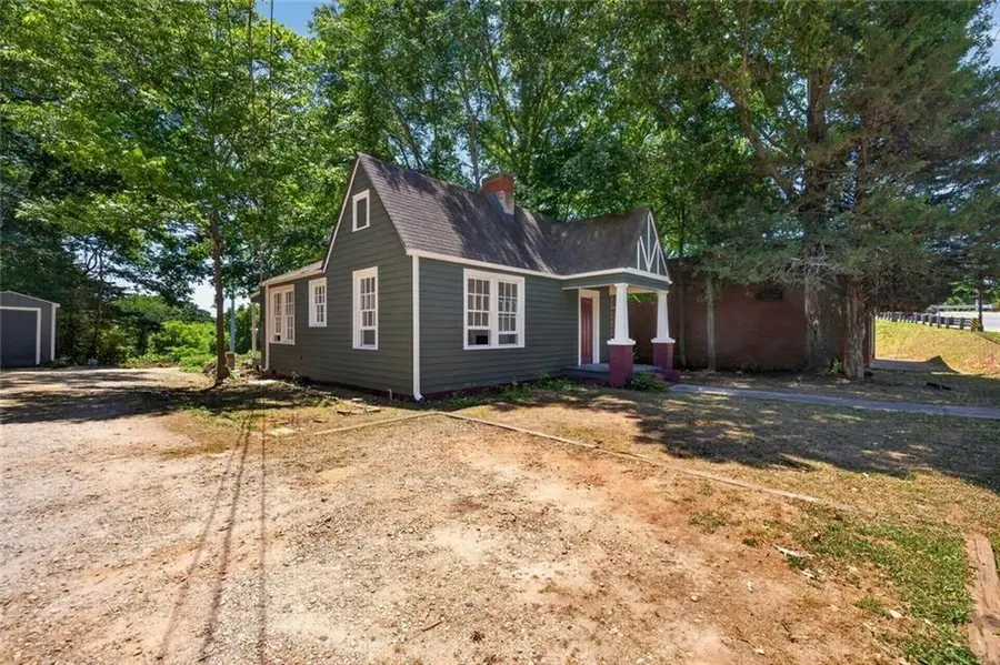 298 S Cherokee Road, Social Circle, GA 30025 - #2